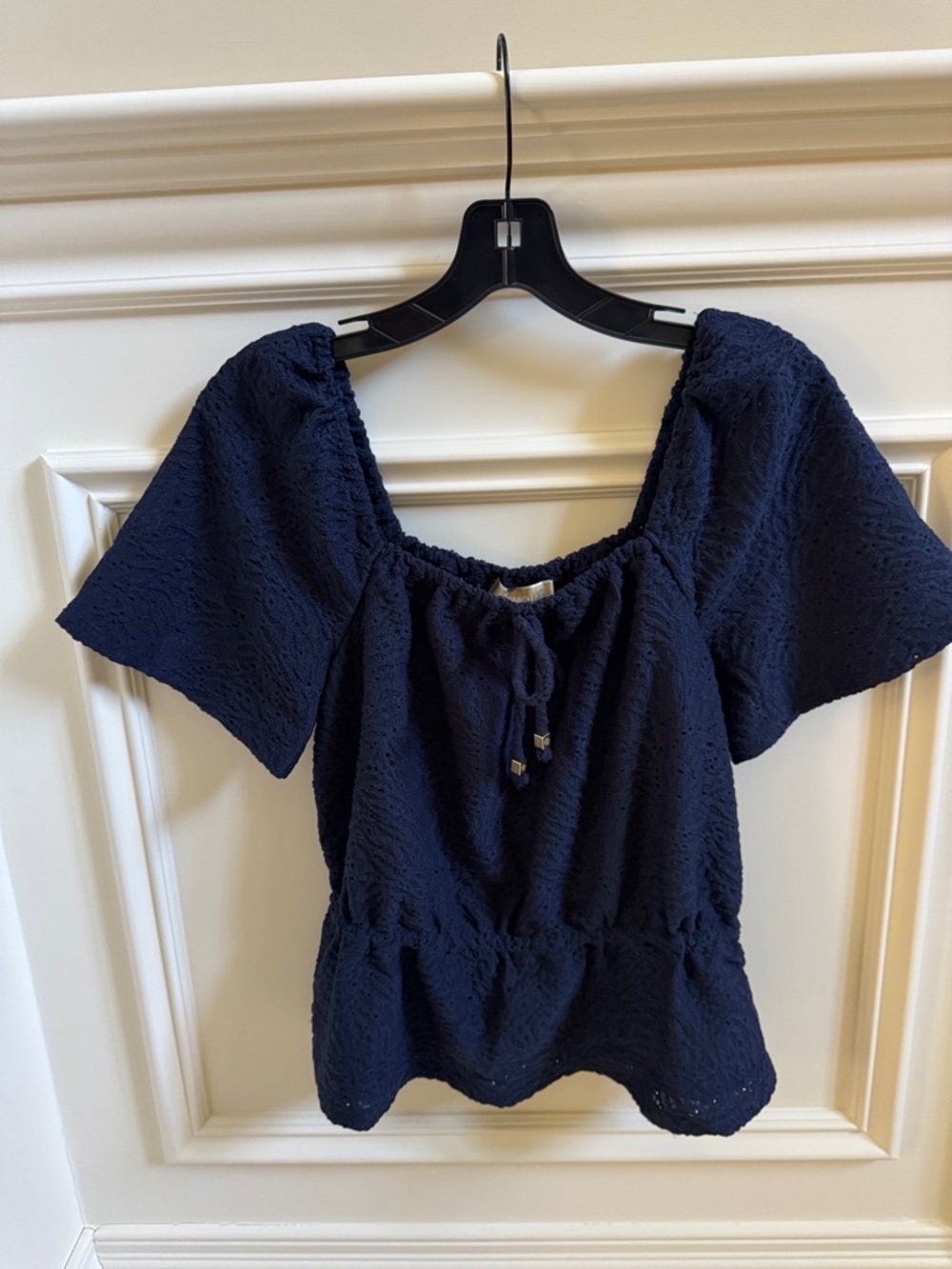 NWT Michael Kors Navy Textured Peasant Blouse with Tie